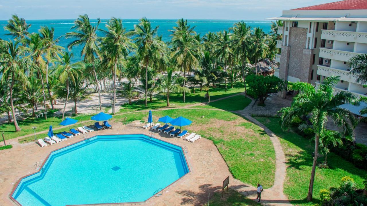 Mombasa Continental Resort Shanzu Exterior photo