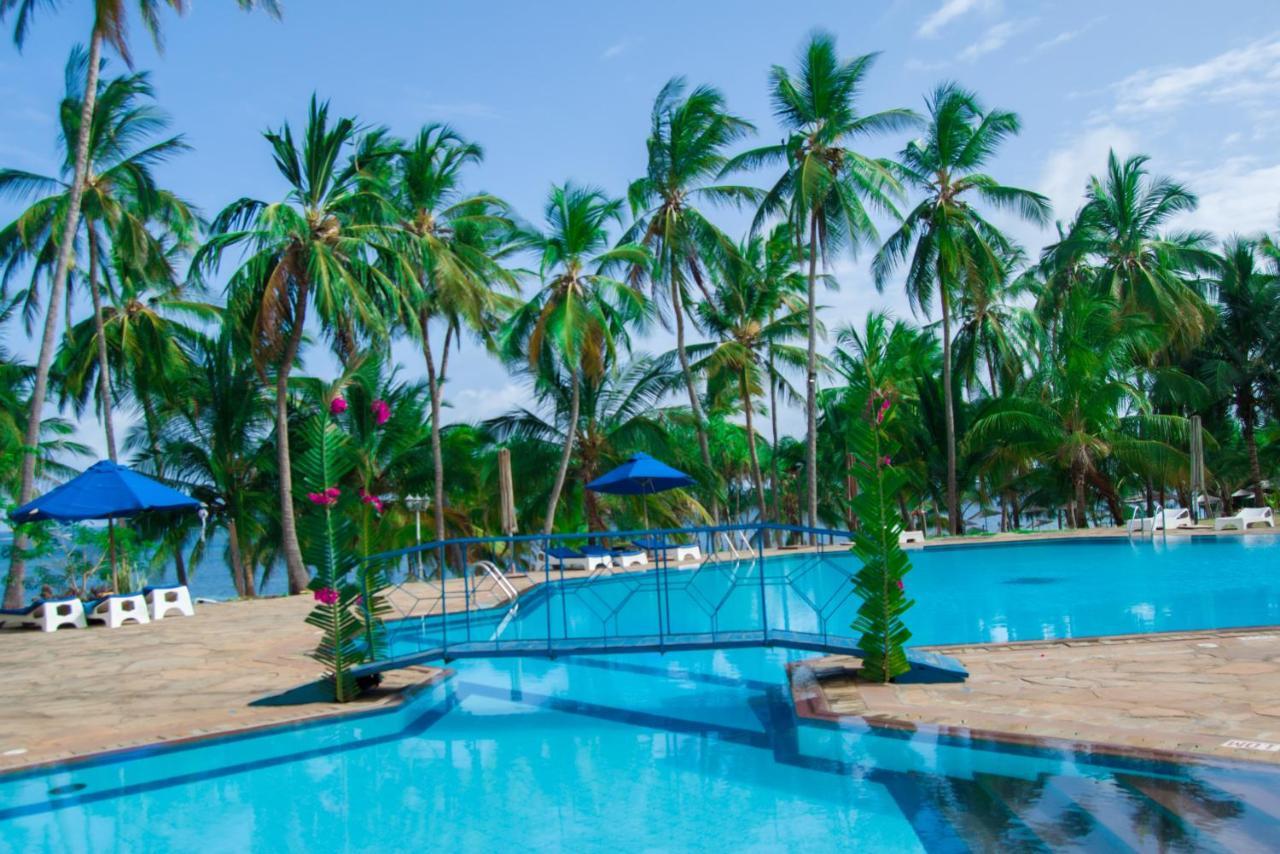 Mombasa Continental Resort Shanzu Exterior photo