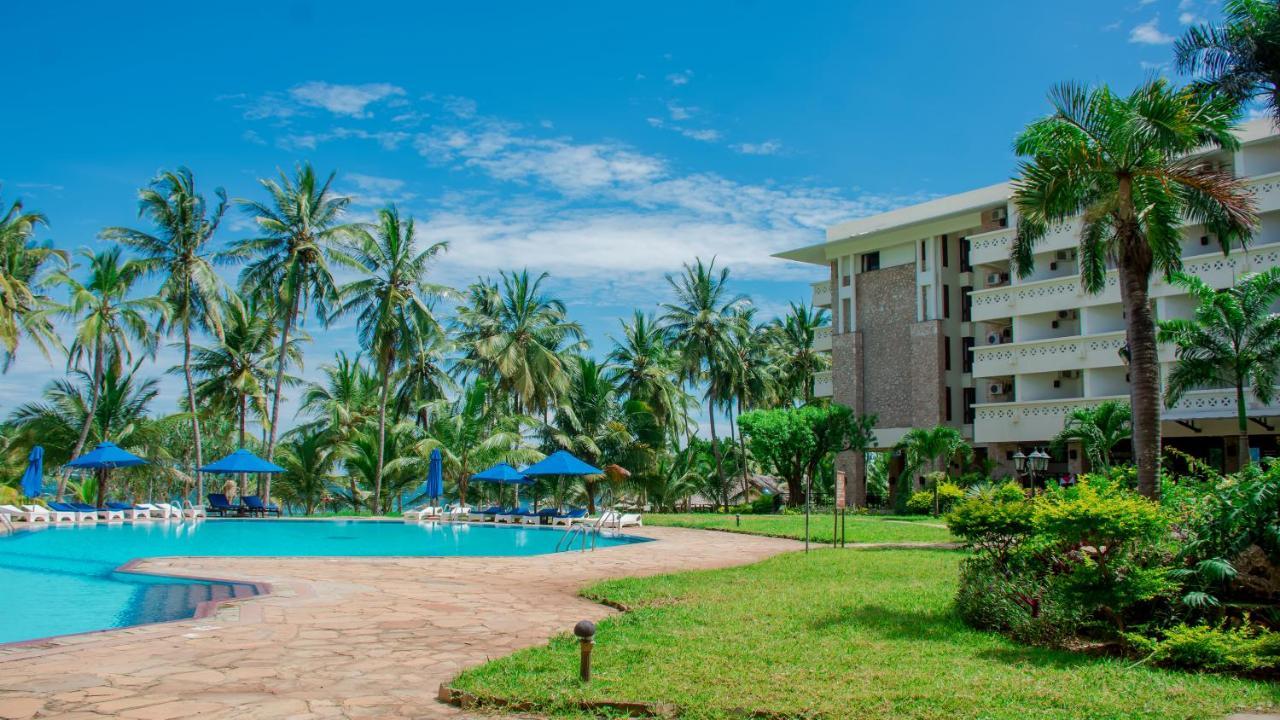 Mombasa Continental Resort Shanzu Exterior photo