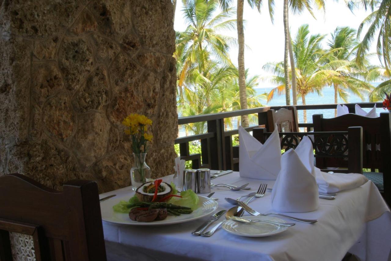 Mombasa Continental Resort Shanzu Exterior photo