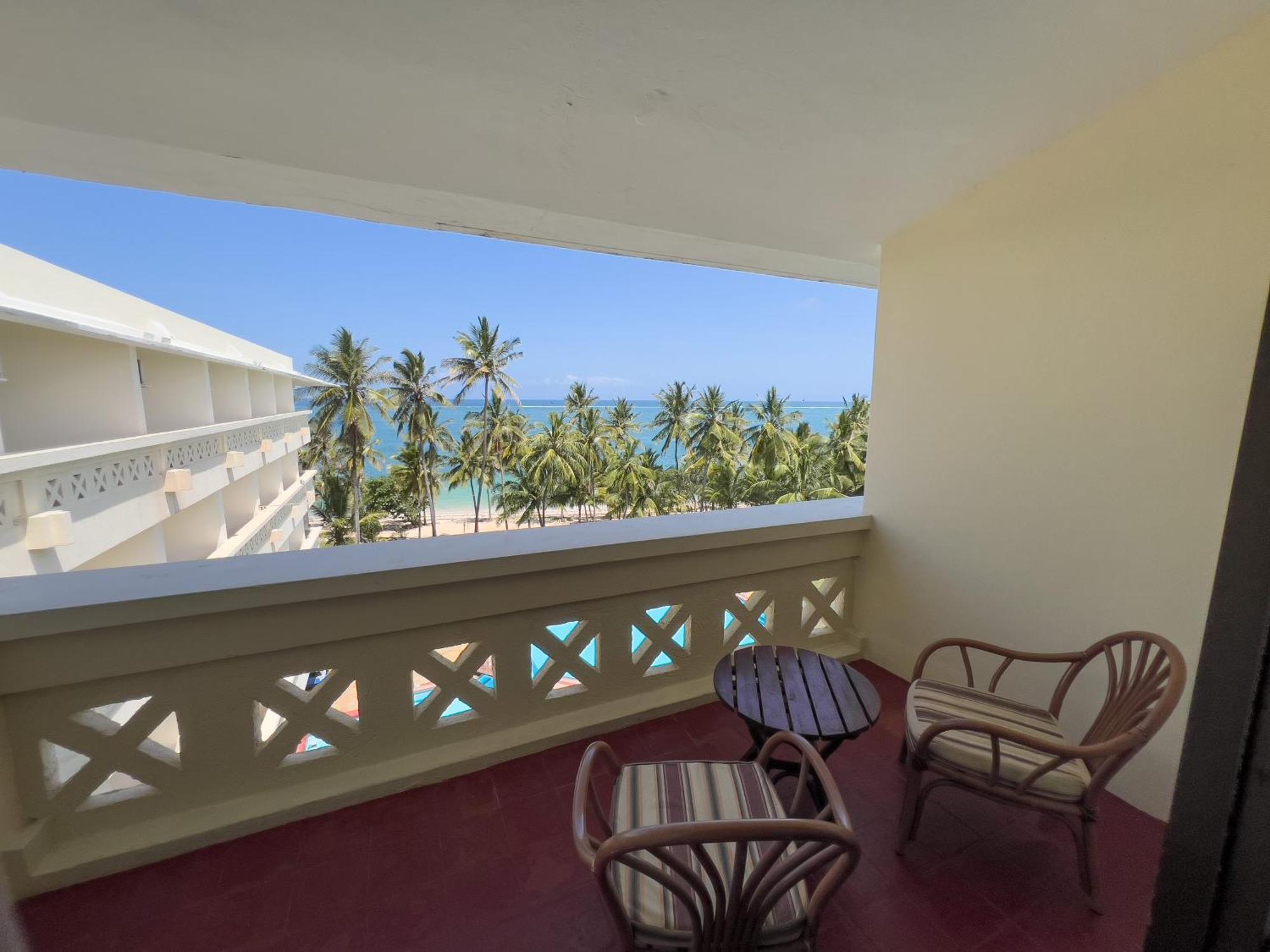 Mombasa Continental Resort Shanzu Exterior photo