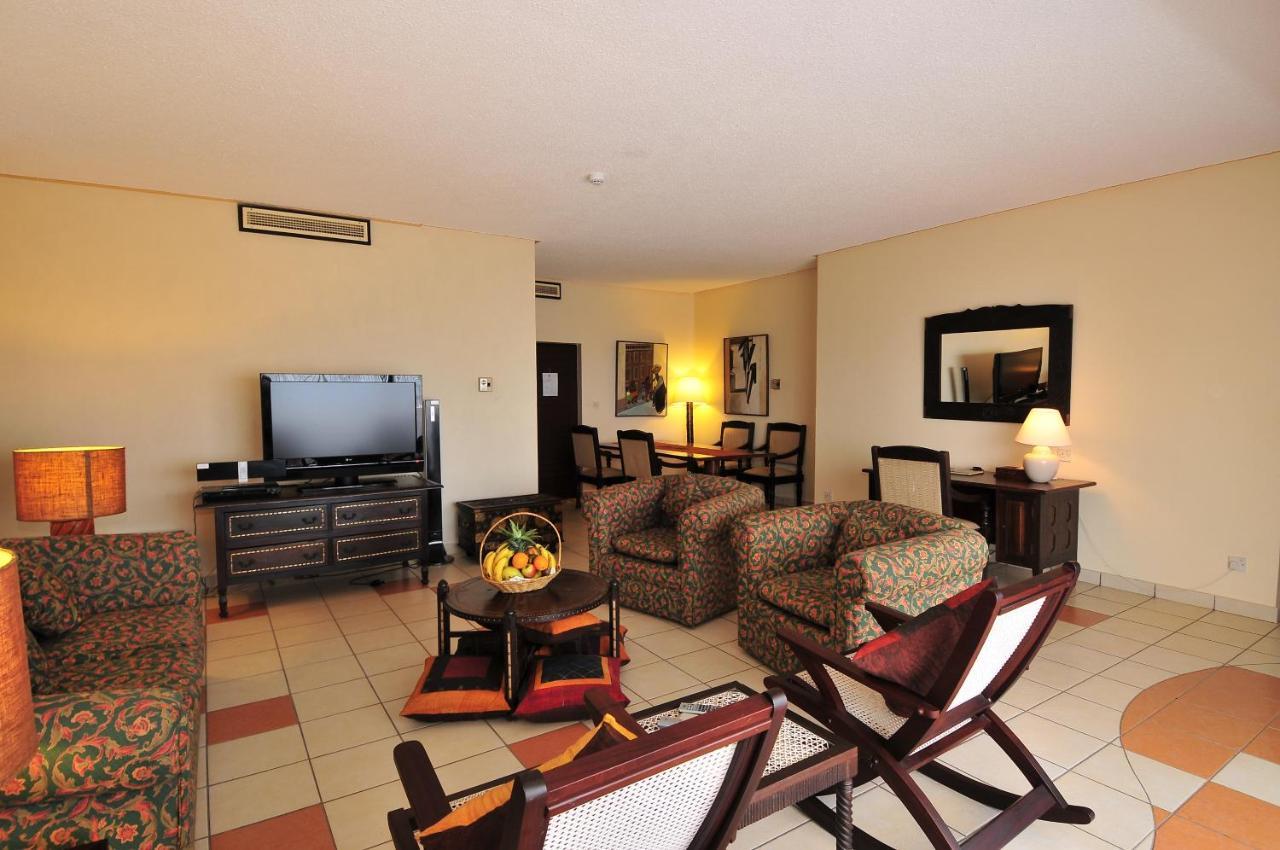 Mombasa Continental Resort Shanzu Exterior photo
